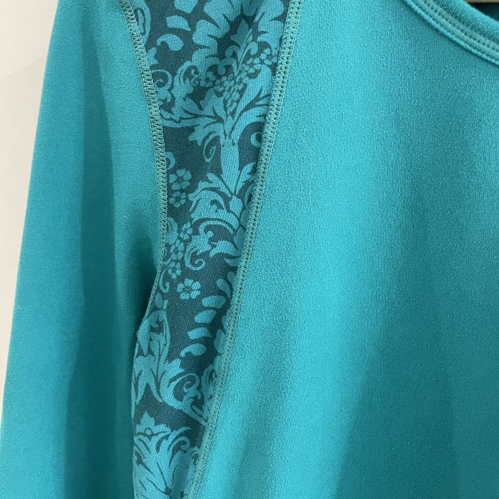 Athleta queen lucious Teal Blue Floral Long Sleeve Stretchy Athletic Top Size M - Picture 5 of 5